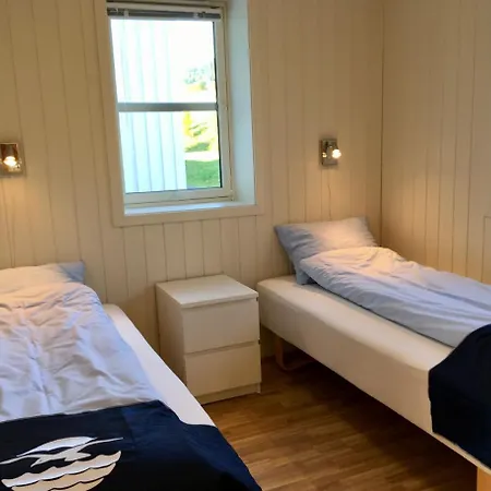 Holiday home Hindrum Fjordsenter Vannvikan