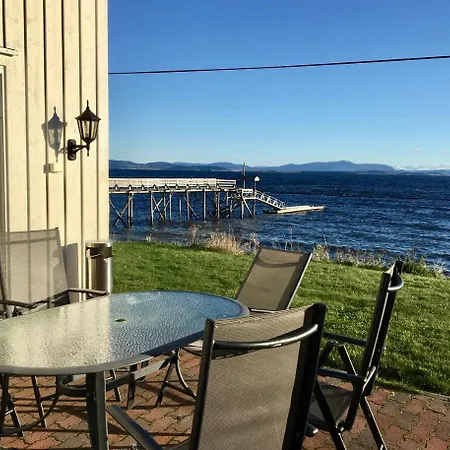 Hindrum Fjordsenter Feriehus