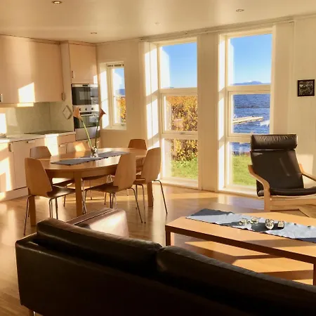 Feriehus Hindrum Fjordsenter Vannvikan